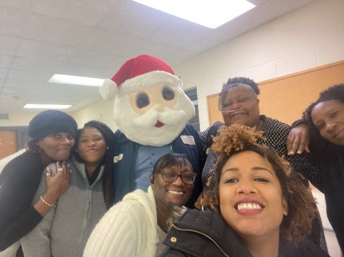 Santa selfie with 6 residents